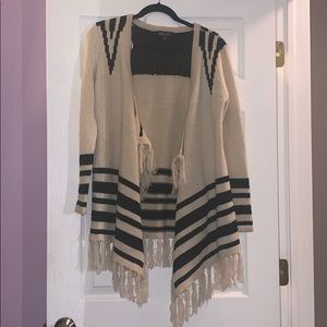 Fringe detail sweater